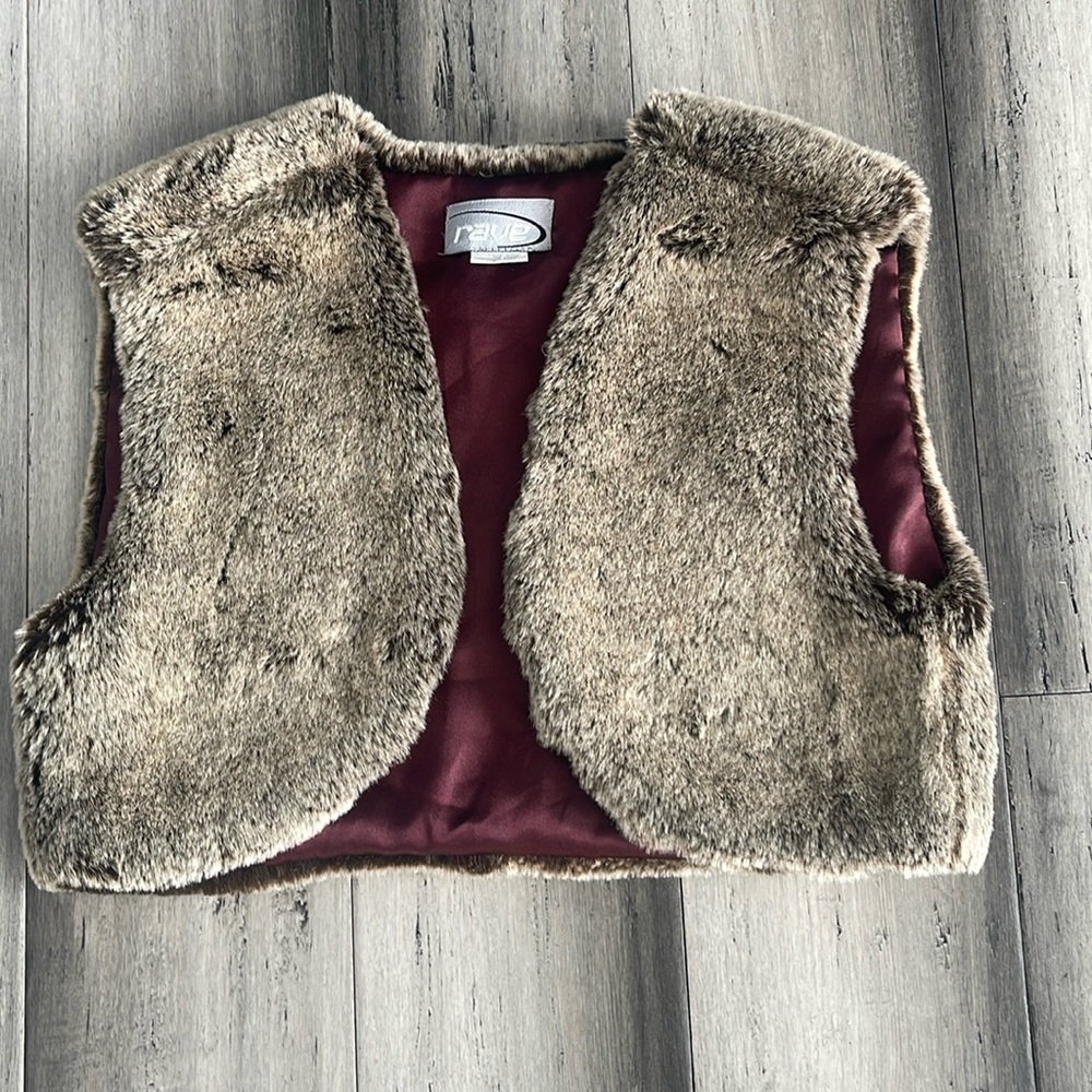 RAVE Faux Fur Short Vest Girls  S/M
